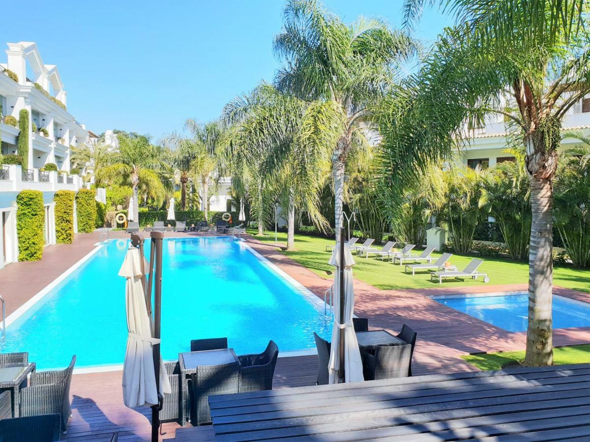 Luxury Apartment Frontal To The Sea In Estepona Doncella Beach Exterior foto